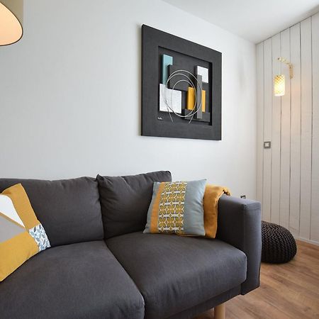 Modern Holiday Home In Bastogne With Fenced Garden Exteriör bild