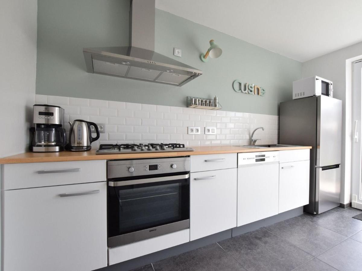 Modern Holiday Home In Bastogne With Fenced Garden Exteriör bild